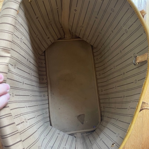 Louis Vuitton Neverfull MM & Wallet - Picture 6 of 16